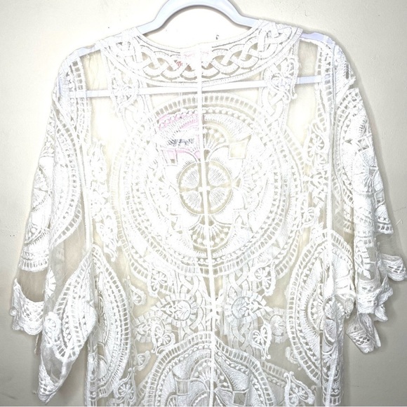 Showpo. Off The Grid Kimono In White Lace NWT M/L - Picture 11 of 15